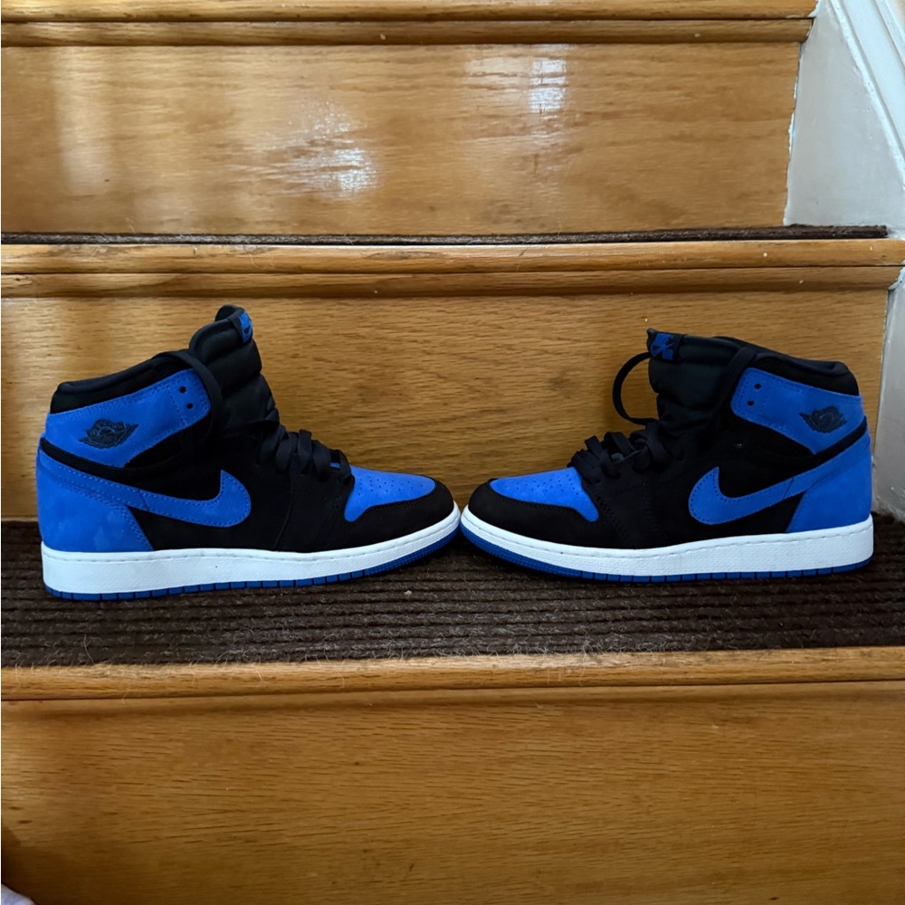 Boy Nikes